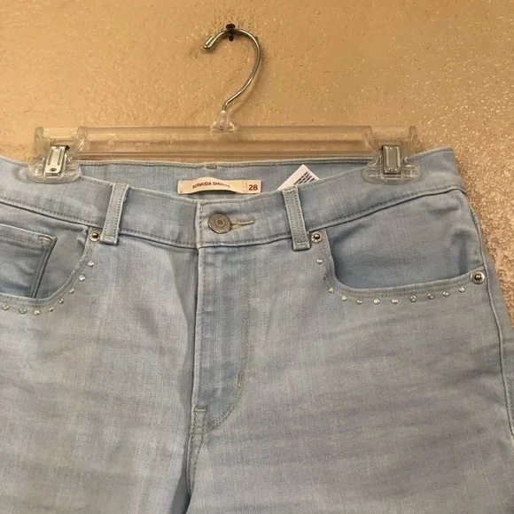 Levi’s Bermuda Shorts Size 28 - Picture 2 of 6
